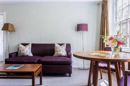 Dolphin House Serviced Apartments - image 8