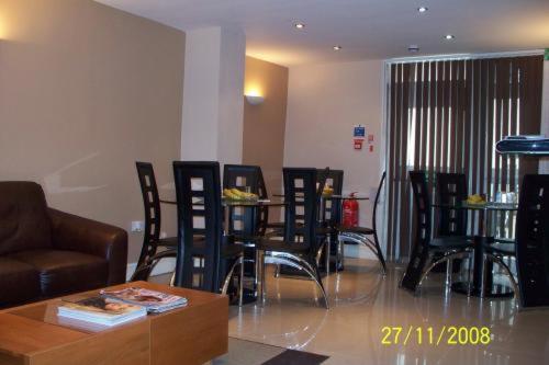 Citystay Hotel - image 7