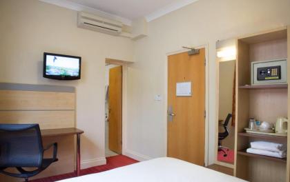 Comfort Inn Victoria - image 19