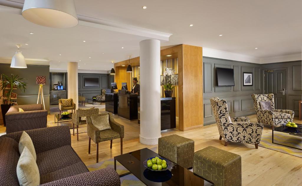 Citadines South Kensington Apartments - main image