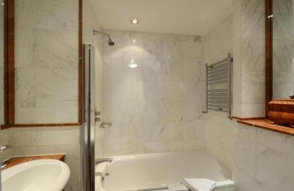 Twenty Nevern Square Hotel - image 15