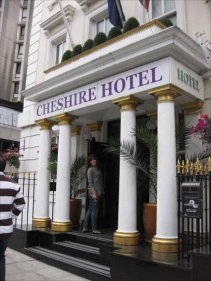 Cheshire Hotel - image 1