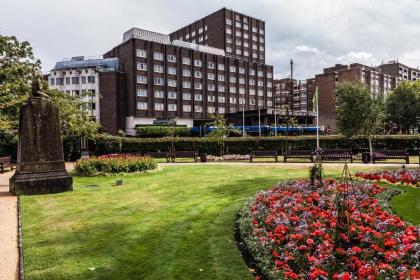 Danubius Hotel Regents Park - image 1