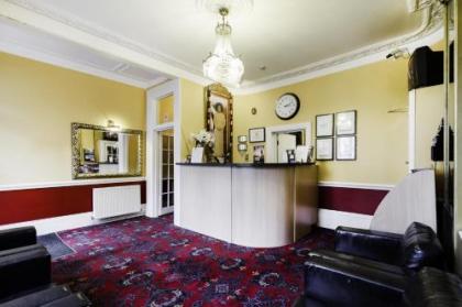 Tudor Court Hotel - image 19