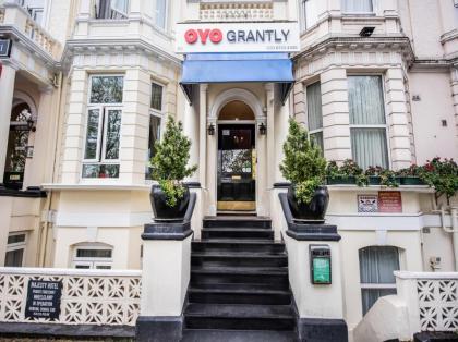 OYO Grantly Hotel London Shepherd's Bush - image 1