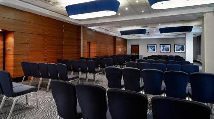 DoubleTree By Hilton London Victoria - image 13