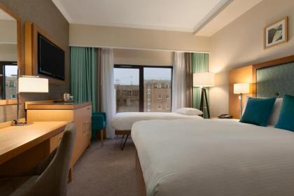 DoubleTree By Hilton London Victoria - image 19