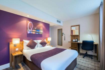 Comfort Inn Kings Cross - image 3