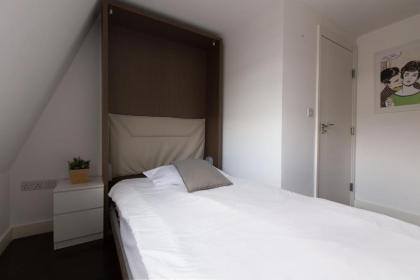 News Hotel Charlotte&Tottenham Rooms&Flats by DC London Rooms - image 16