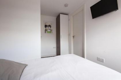 News Hotel Charlotte&Tottenham Rooms&Flats by DC London Rooms - image 20