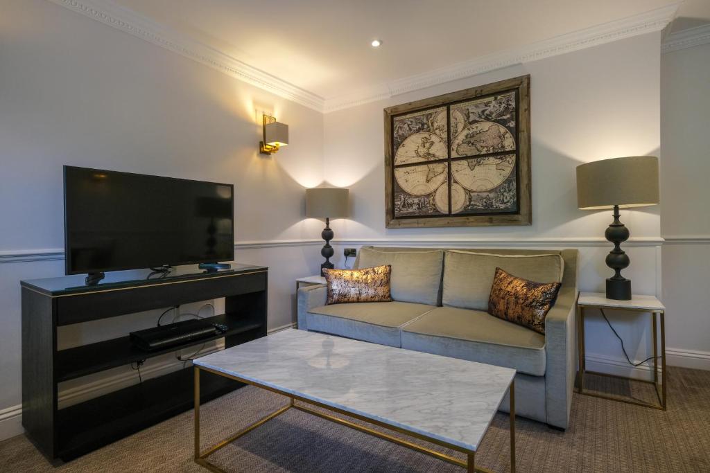 Collingham Serviced Apartments - image 6