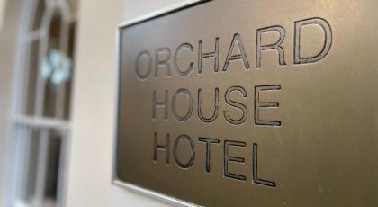 Orchard Hotel - image 15