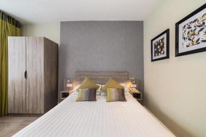 TOP Phoenix Hotel London - image 2