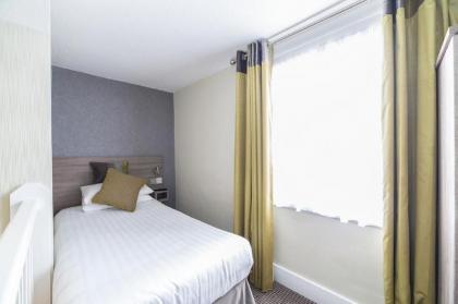 TOP Phoenix Hotel London - image 8