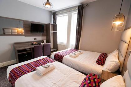 Euro Hotel - image 12