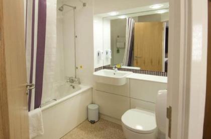 Premier Inn London Euston - image 14