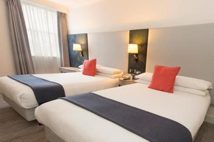 DoubleTree by Hilton London Kensington - image 11