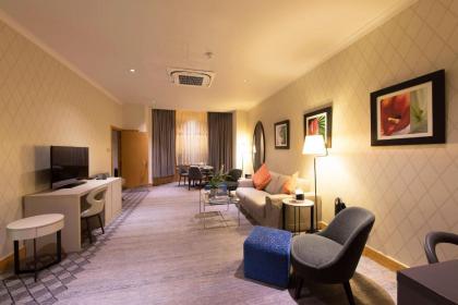 DoubleTree by Hilton London Kensington - image 14