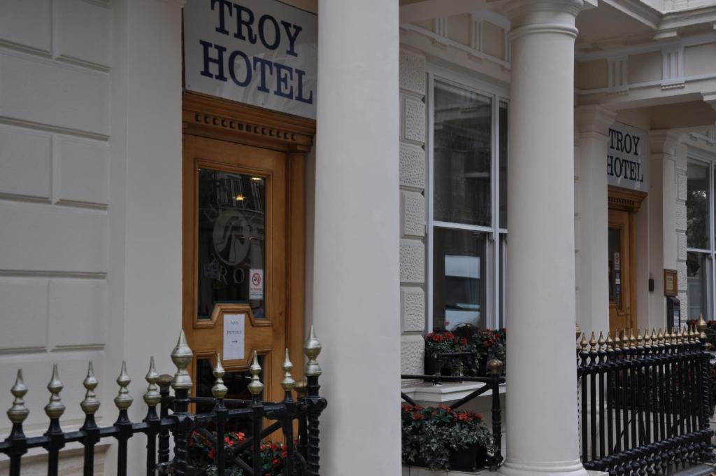 Troy Hotel - image 4