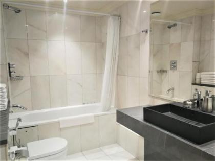 Sanctum International Serviced Apartments - image 12