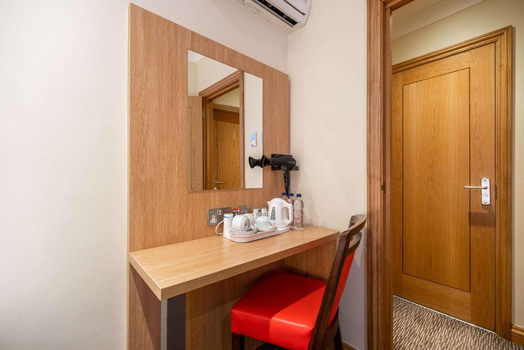 Comfort Inn Hyde Park - image 6