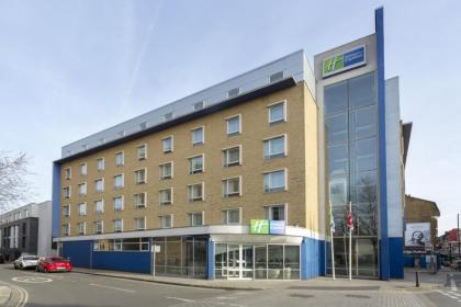 Holiday Inn Express Earls Court - image 1