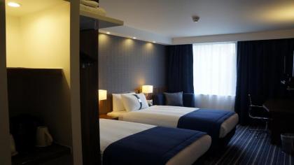 Holiday Inn Express Earls Court - image 10