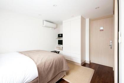 Claverley Court Apartment Knightsbridge - image 14