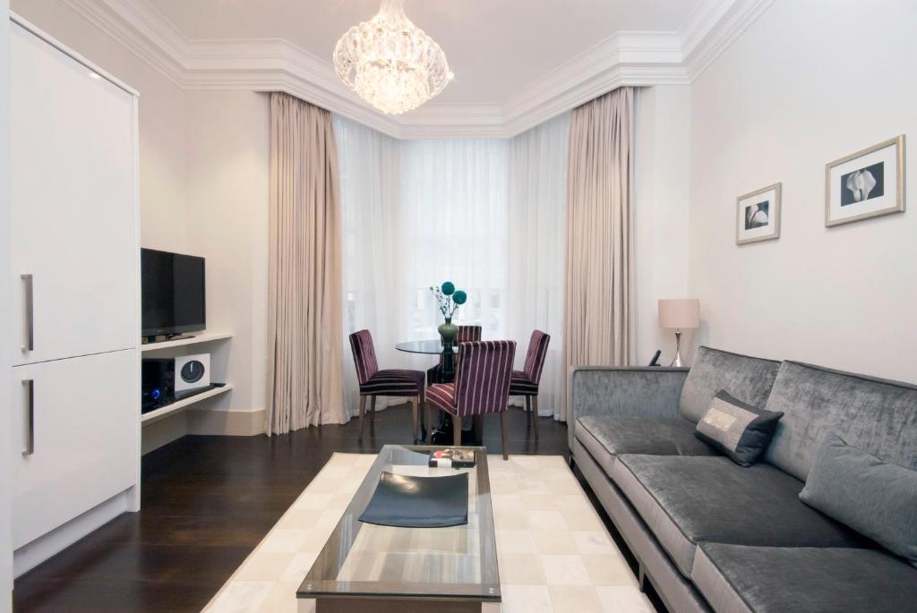 Claverley Court Apartment Knightsbridge - image 3