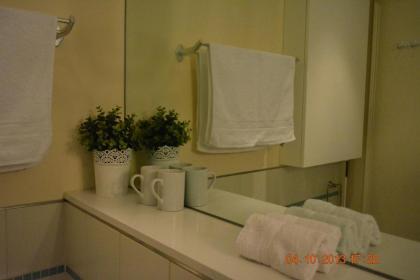 Knightsbridge House Apartment - image 14