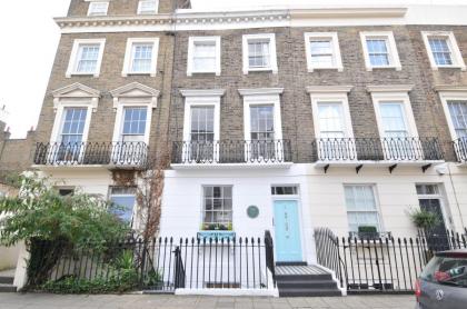 3 Bedroom Apartment in Westminster - image 2