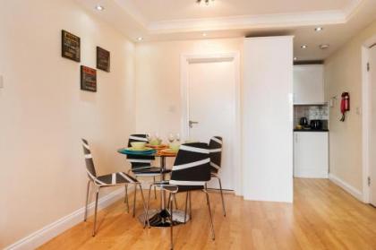 Kings Cross Apartment - image 1