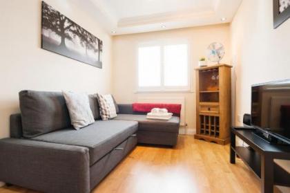 Kings Cross Apartment - image 18