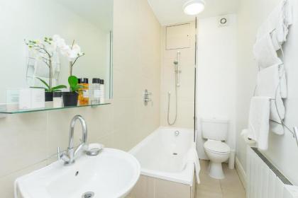 Bond Street Serviced Apartment - image 17