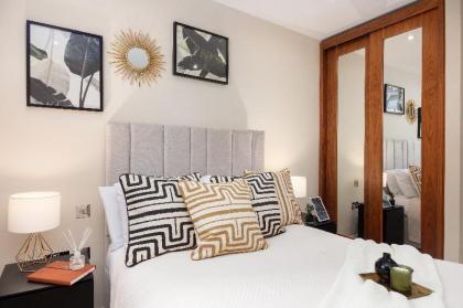 One Bedroom Serviced Apartment in Holborn Chancery Lane - image 13