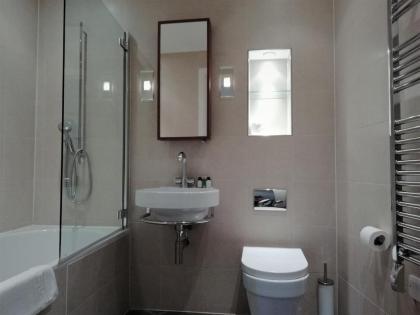 Barbican Serviced Apartments - image 12