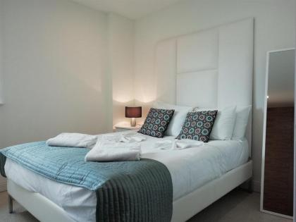 Barbican Serviced Apartments - image 14