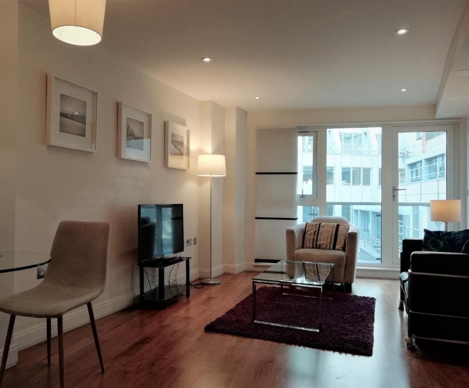 Barbican Serviced Apartments - image 3