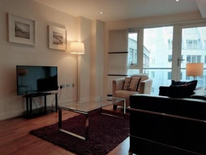 Barbican Serviced Apartments - image 6