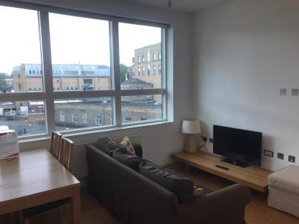 King's Cross Deluxe Serviced Apartments - image 1