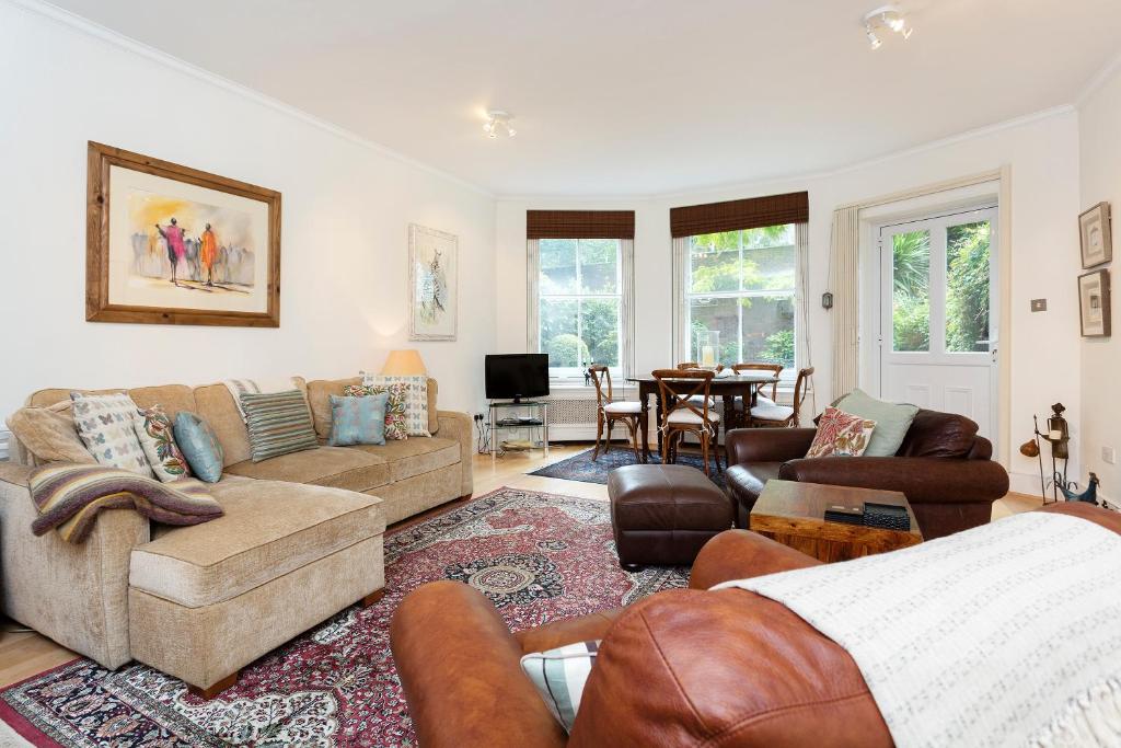 Veeve - Two Bedroom Apartment in Earl's Court - image 3