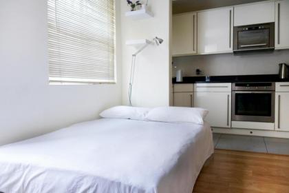 Notting Hill Gardens Apartments - image 2