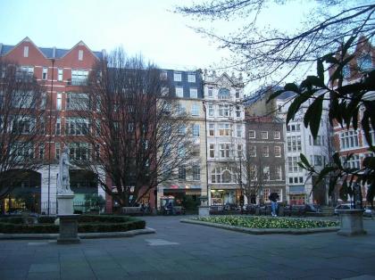 Golden Square - image 14