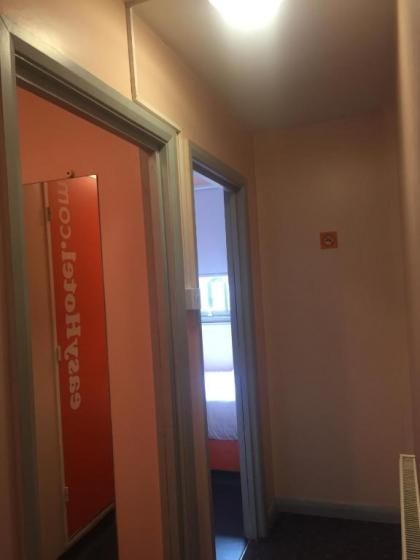 easyHotel Victoria - image 3