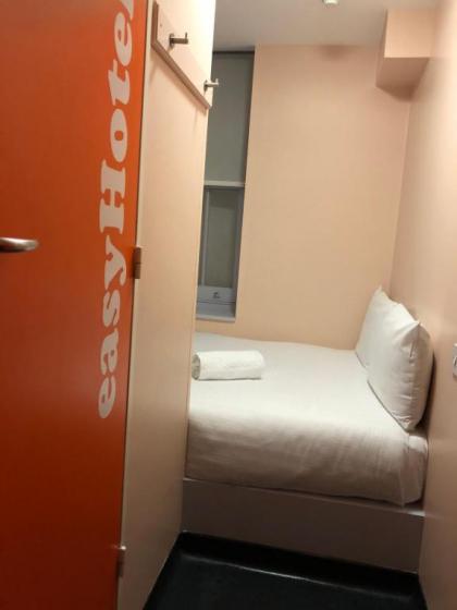 easyHotel Victoria - image 7