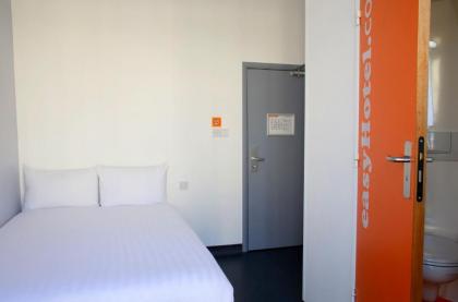 easyHotel Victoria - image 9