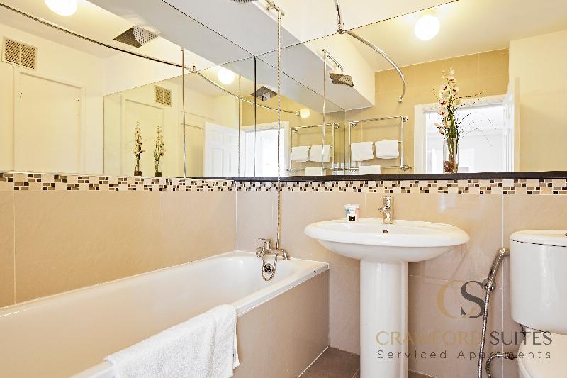 Crawford Suites Serviced Apartments - image 2