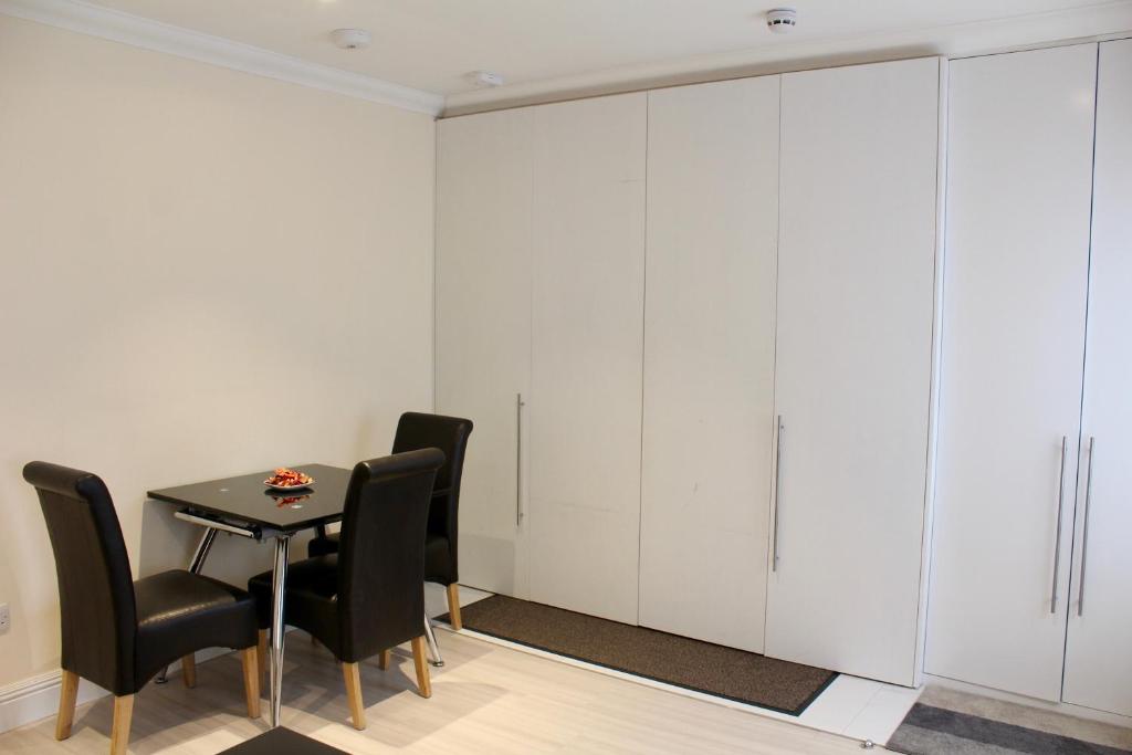 Marylebone Village Apartments - image 6