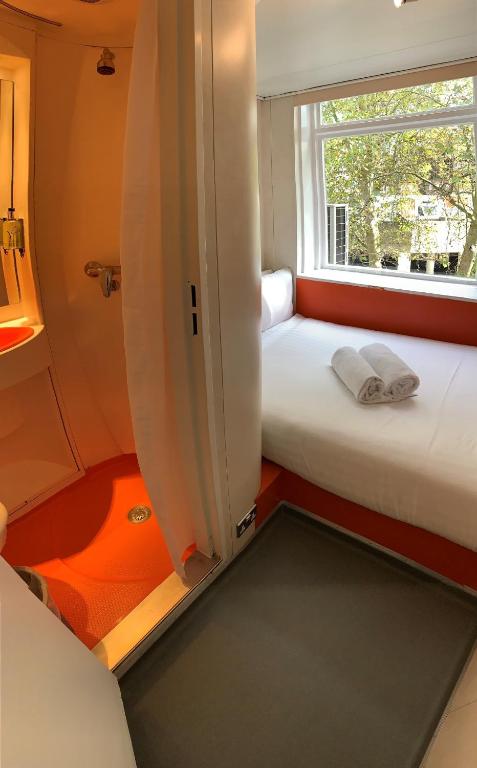 EasyHotel South Kensington - main image