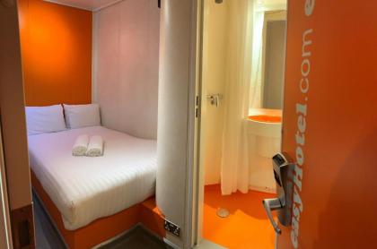 EasyHotel South Kensington - image 12